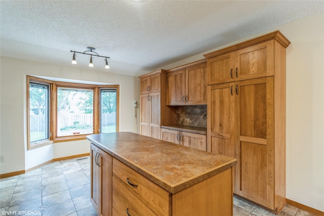 4705 78th St, Urbandale, IA 50322 - photo 9