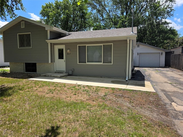 817 E Diehl Ave, Des Moines, IA 50315 - photo 1