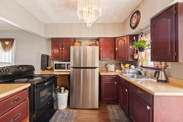 804 E 21st Ct, Des Moines, IA 50317 - photo 15