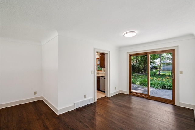 7314 Roseland Dr, Urbandale, IA 50322 - photo 8