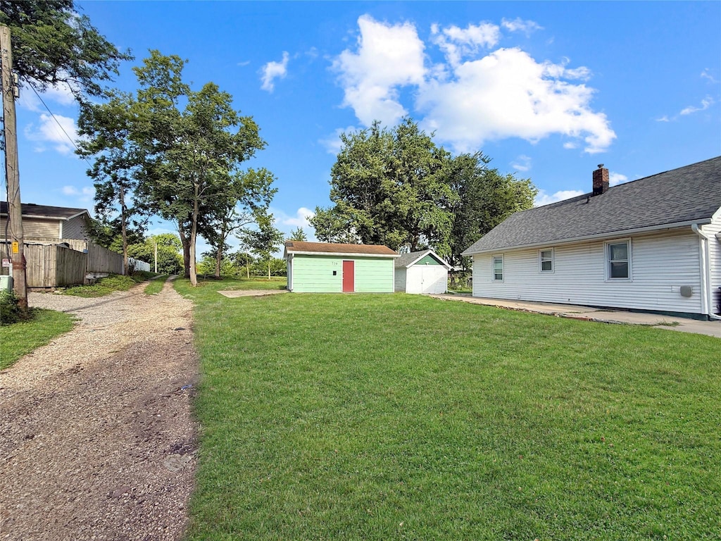 716 E 18th St, Des Moines, IA 50316 - photo 1