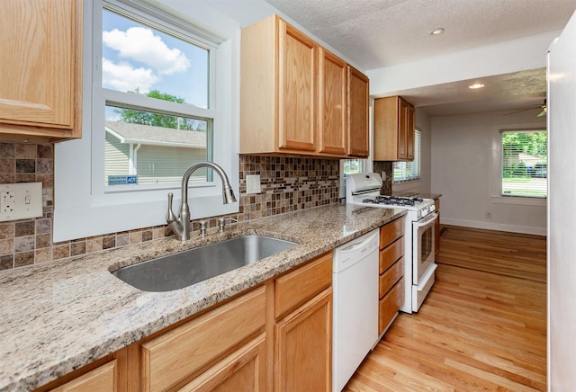 3524 E 38th St, Des Moines, IA 50317 - photo 23