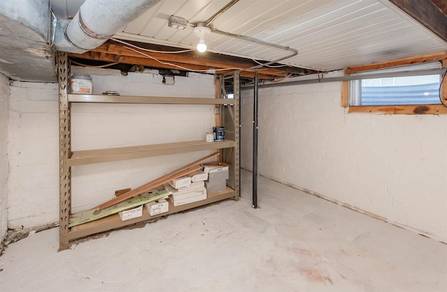 3524 E 38th St, Des Moines, IA 50317 - photo 24