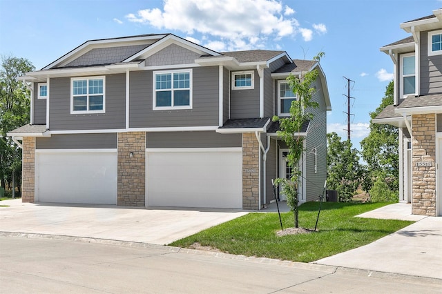 15323/15321 Goldenrod Dr, Urbandale, IA 50323 - photo 2