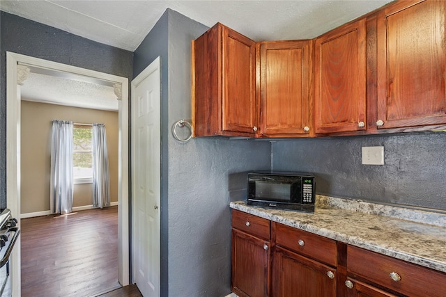 2204 E 40th St, Des Moines, IA 50317 - photo 12