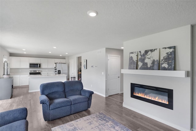 2678 E 50th St, Des Moines, IA 50317 - photo 4