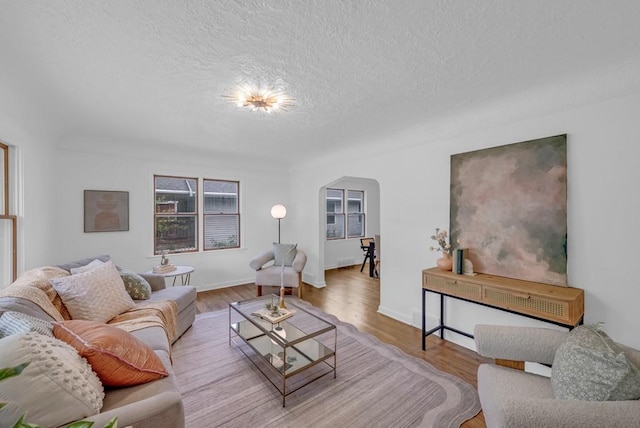 318 E Edison Ave, Des Moines, IA 50315 - photo 4