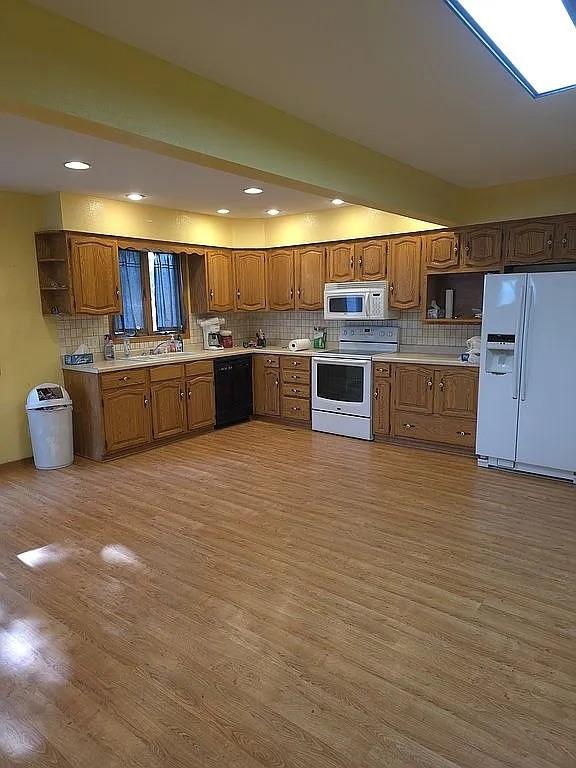 510 Garfield Ave, Farnhamville, IA 50538 - photo 4