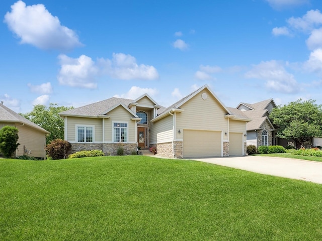 4610 153rd St, Urbandale, IA 50323 - photo 1