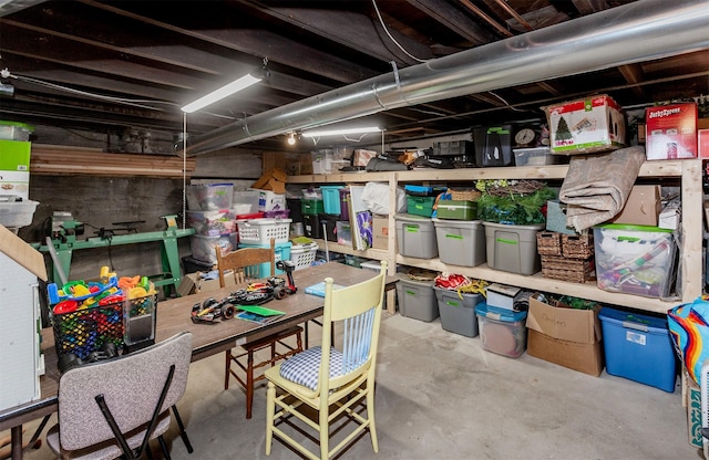 1424 46th St, Des Moines, IA 50311 - photo 25