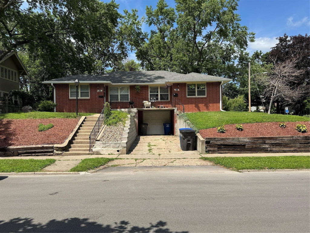 3601 Kingman Blvd, Des Moines, IA 50311 - photo 1