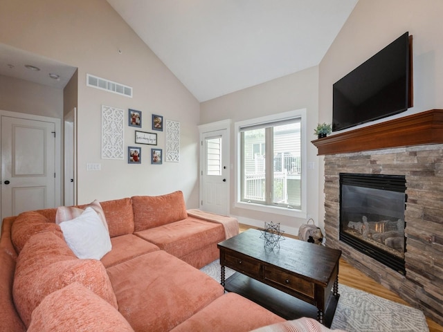 9551 Aster Ln, Johnston, IA 50131 - photo 6