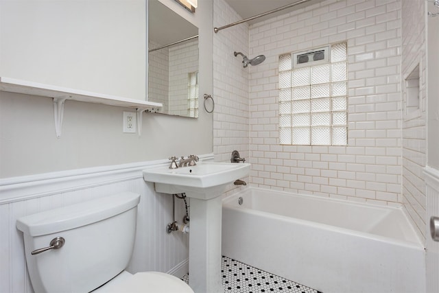 1050 57th St, Des Moines, IA 50311 - photo 11