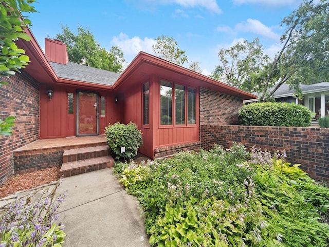 7025 Rocklyn Cir, Urbandale, IA 50322 - photo 2