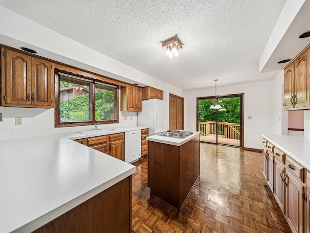 7025 Rocklyn Cir, Urbandale, IA 50322 - photo 5