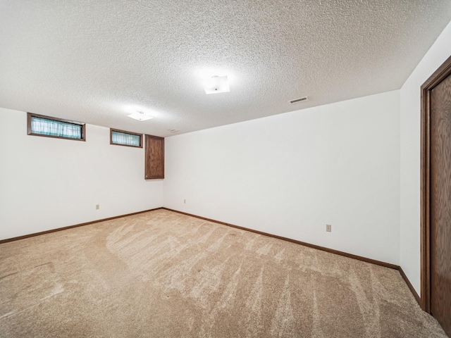 7025 Rocklyn Cir, Urbandale, IA 50322 - photo 23