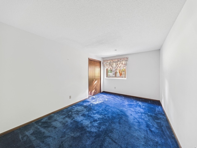 7025 Rocklyn Cir, Urbandale, IA 50322 - photo 24