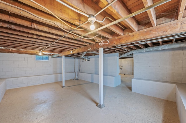 2330 E 40th St, Des Moines, IA 50317 - photo 31