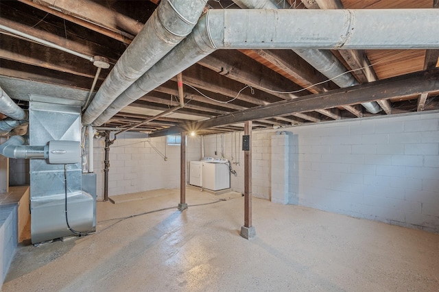 2330 E 40th St, Des Moines, IA 50317 - photo 32