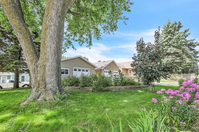 1119 S 5th Ave E, Newton, IA 50208 - photo 2