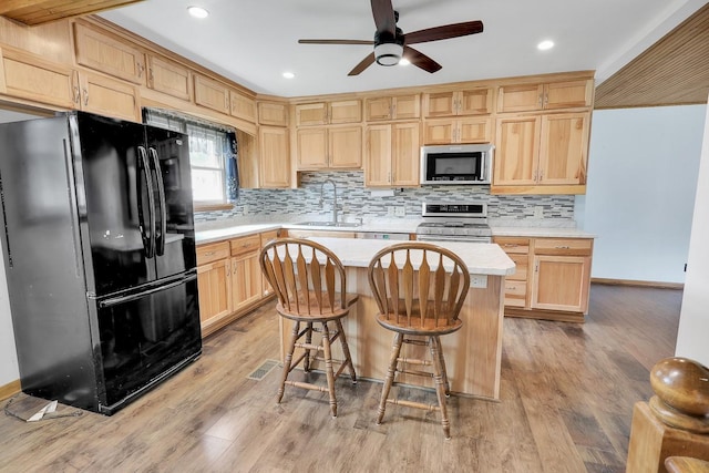 1119 S 5th Ave E, Newton, IA 50208 - photo 3