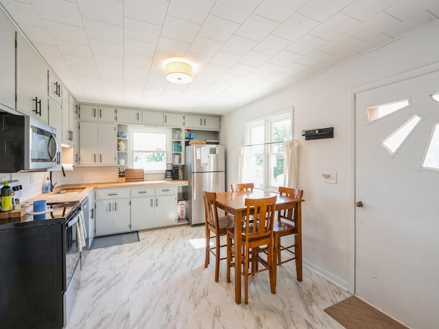 408 W St, Lynnville, IA 50153 - photo 8
