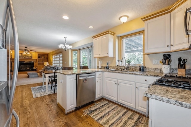 7322 Oakwood Dr, Urbandale, IA 50322 - photo 13