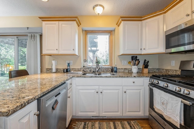 7322 Oakwood Dr, Urbandale, IA 50322 - photo 14