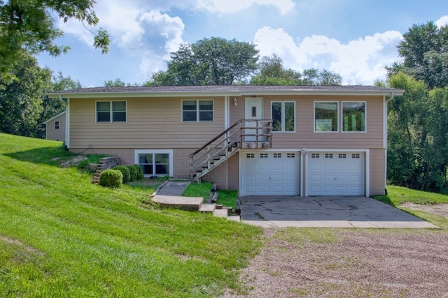 2129 Idaho Dr, Pella, IA 50219 - photo 1