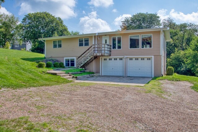 2129 Idaho Dr, Pella, IA 50219 - photo 3