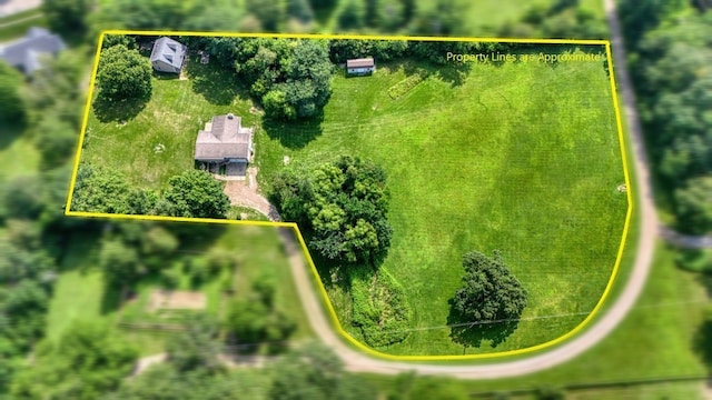 2129 Idaho Dr, Pella, IA 50219 - photo 2
