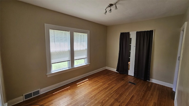 620 E 8th St S, Newton, IA 50208 - photo 11