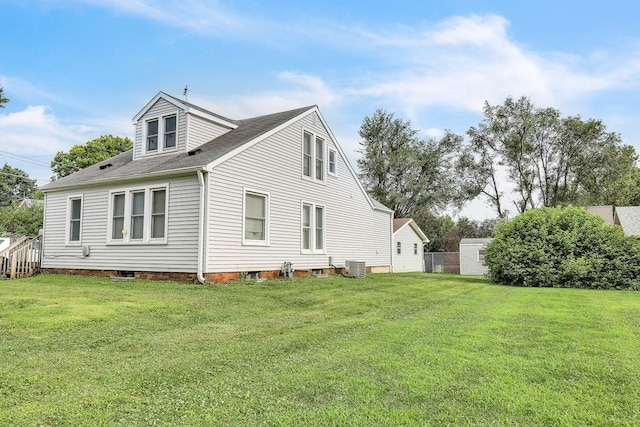 615 S 8th Ave W, Newton, IA 50208 - photo 1