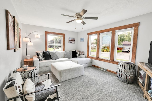 615 S 8th Ave W, Newton, IA 50208 - photo 2