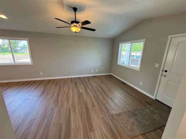 2542 Onawa St, Des Moines, IA 50317 - photo 9