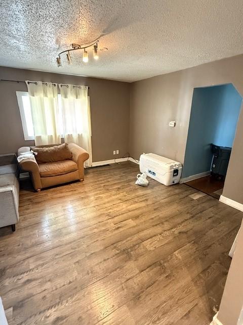 1649 Capitol Ave, Des Moines, IA 50316 - photo 14