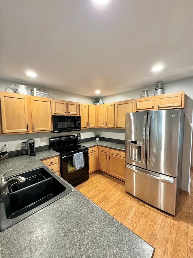 9734 Red Sunset Ct, West Des Moines, IA 50266 - photo 2