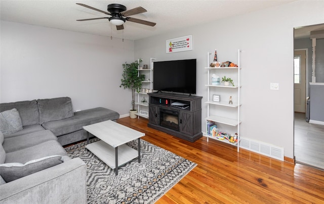 4133 E Madison Ave, Des Moines, IA 50317 - photo 2
