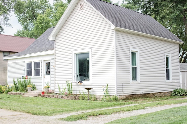 325 N Chestnut Ave, Earlham, IA 50072 - photo 1