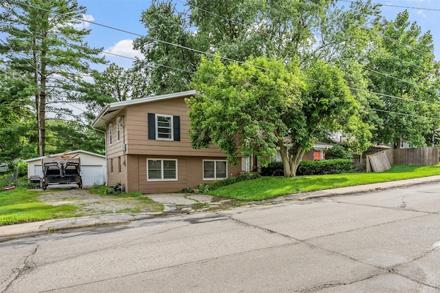 325 S 8th Ave W, Newton, IA 50208 - photo 1