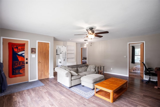 613 Hughes Ave, Des Moines, IA 50315 - photo 3