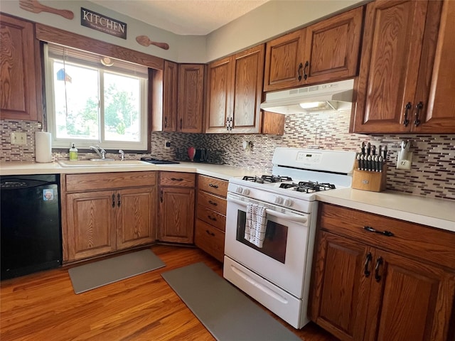 808 E 14th St S, Newton, IA 50208 - photo 6