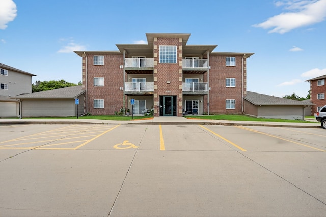 4130 100th St Unit 9, Urbandale, IA 50322 - photo 1