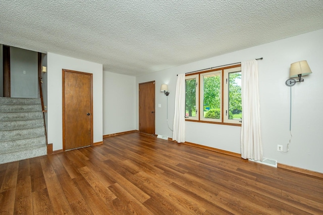 1103 4th St NW, Altoona, IA 50009 - photo 2