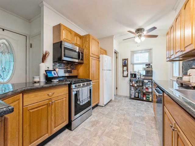 3937 39th St, Des Moines, IA 50310 - photo 8