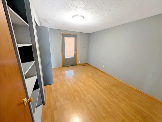 1750 E Mckinley Ave, Des Moines, IA 50320 - photo 9