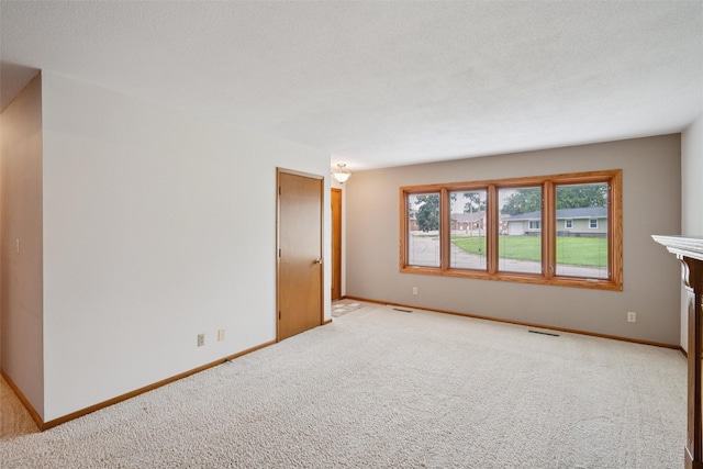 1301 S 11th Ave E, Newton, IA 50208 - photo 3