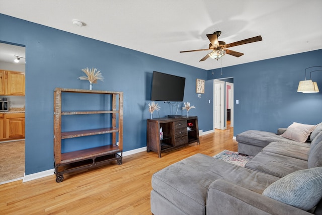 3118 E 37th St, Des Moines, IA 50317 - photo 4