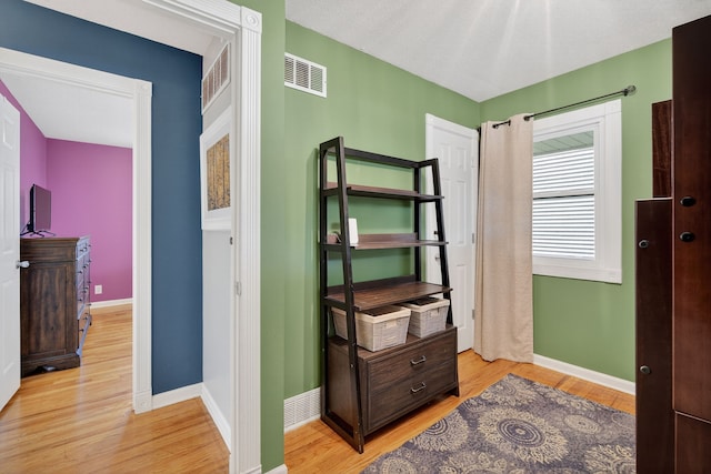3118 E 37th St, Des Moines, IA 50317 - photo 9