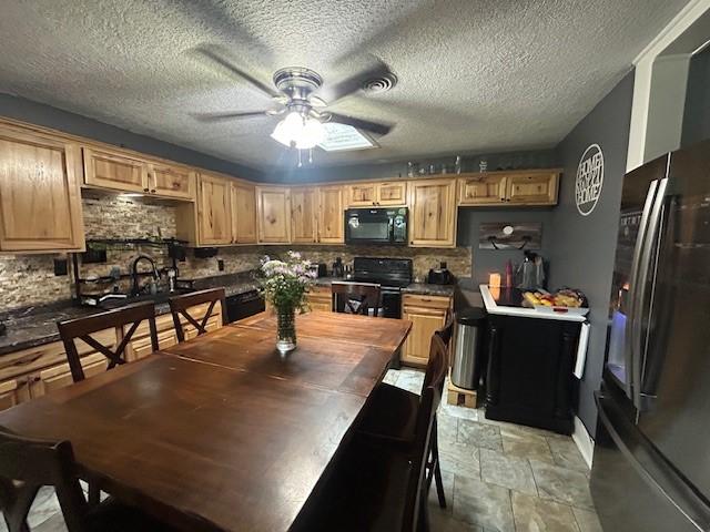 4544 E 76th St S, Newton, IA 50208 - photo 5